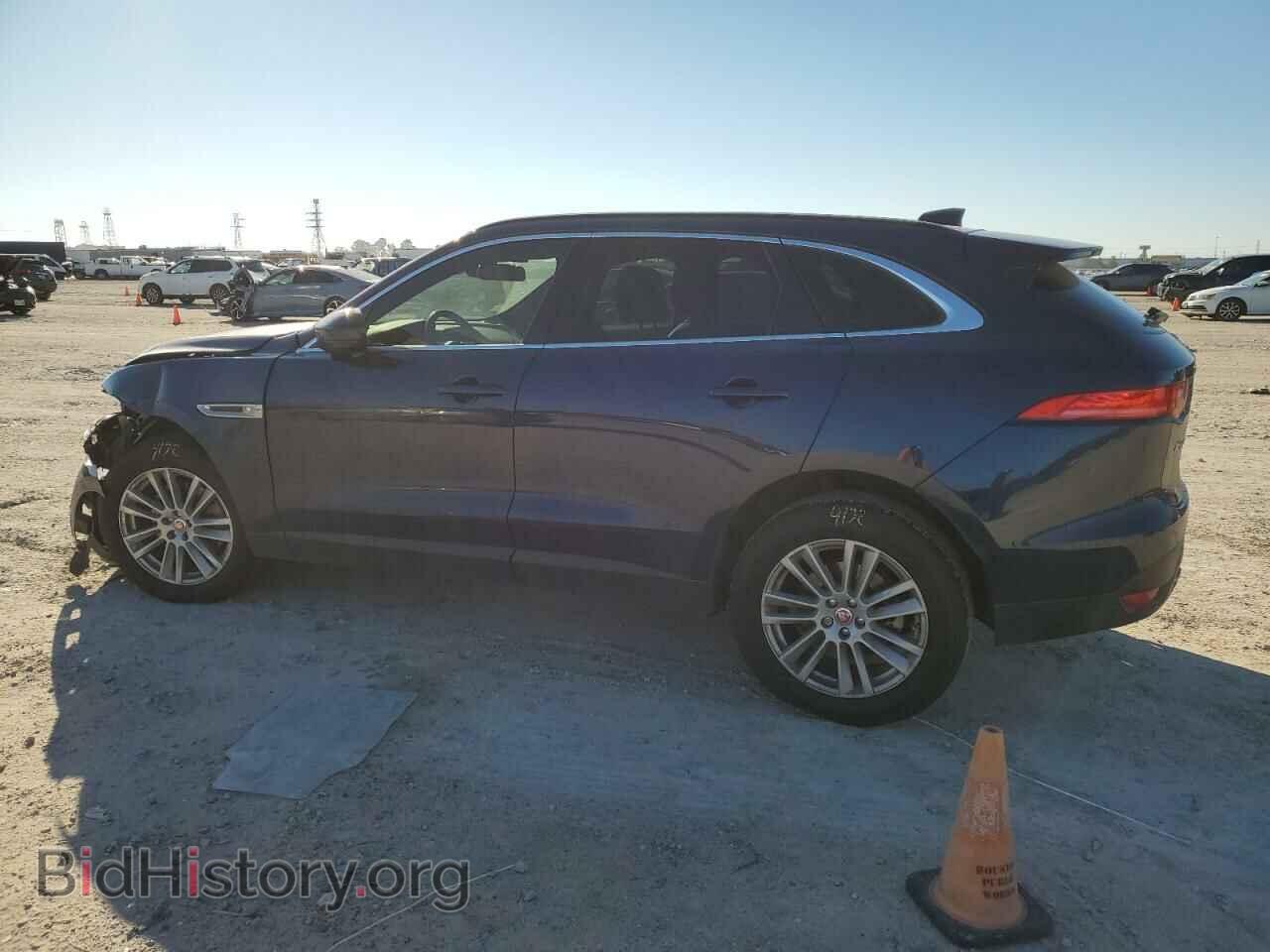 2017 JAGUAR F-PACE - VIN: SADCK2BV6HA882345 - Photo 2