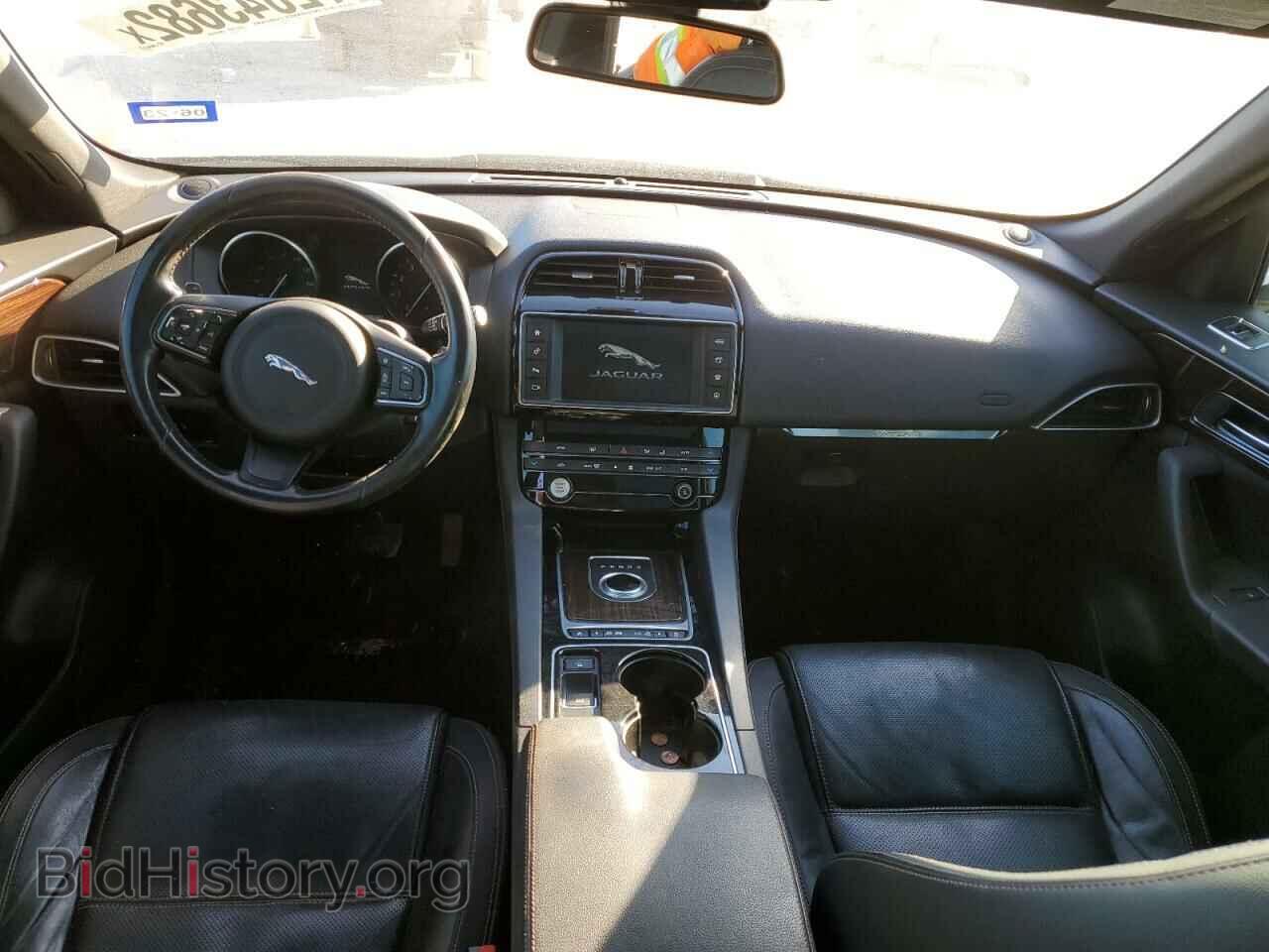 2017 JAGUAR F-PACE - VIN: SADCK2BV6HA882345 - Photo 8