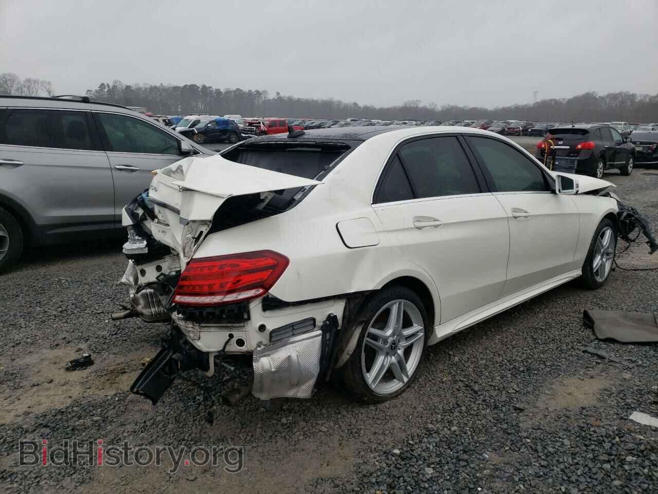 2014 MERCEDES-BENZ E-CLASS - VIN: WDDHF5KB0EA827601 - Фото 3