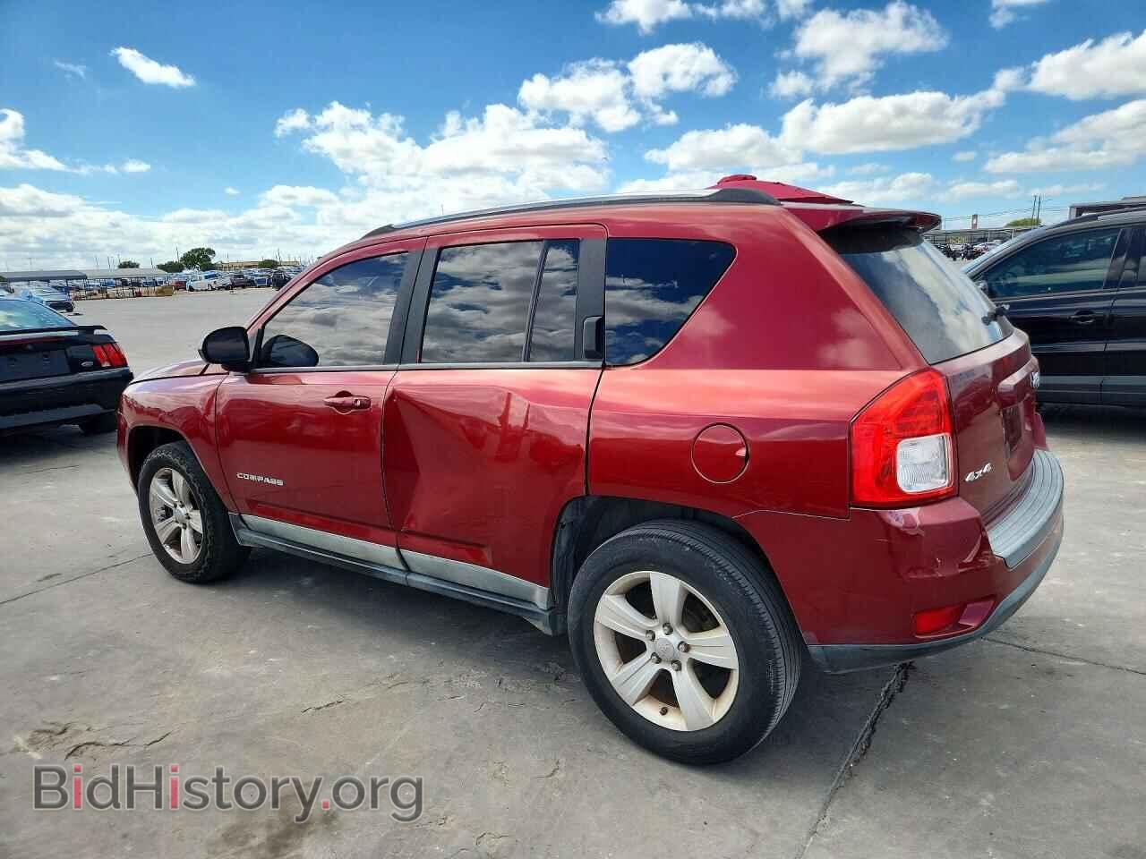 2011 JEEP COMPASS - VIN: 1J4NF1FB0BD164776 - Photo 2
