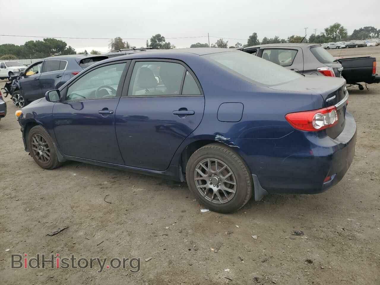 2011 TOYOTA COROLLA - VIN: 2T1BU4EE8BC689724 - Фото 2