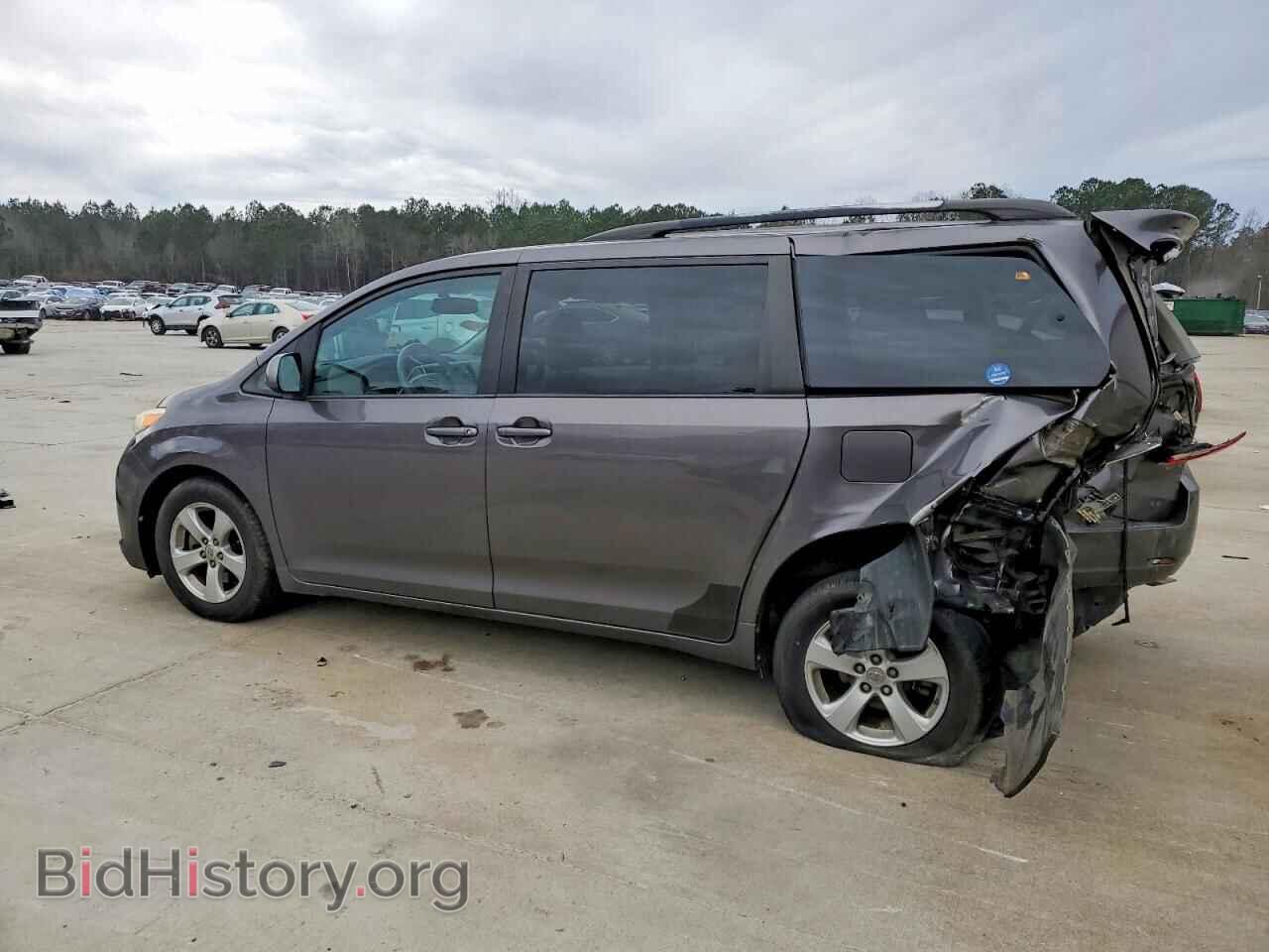 2012 TOYOTA All Models - VIN: 5TDKK3DC5CS223483 - Фото 2