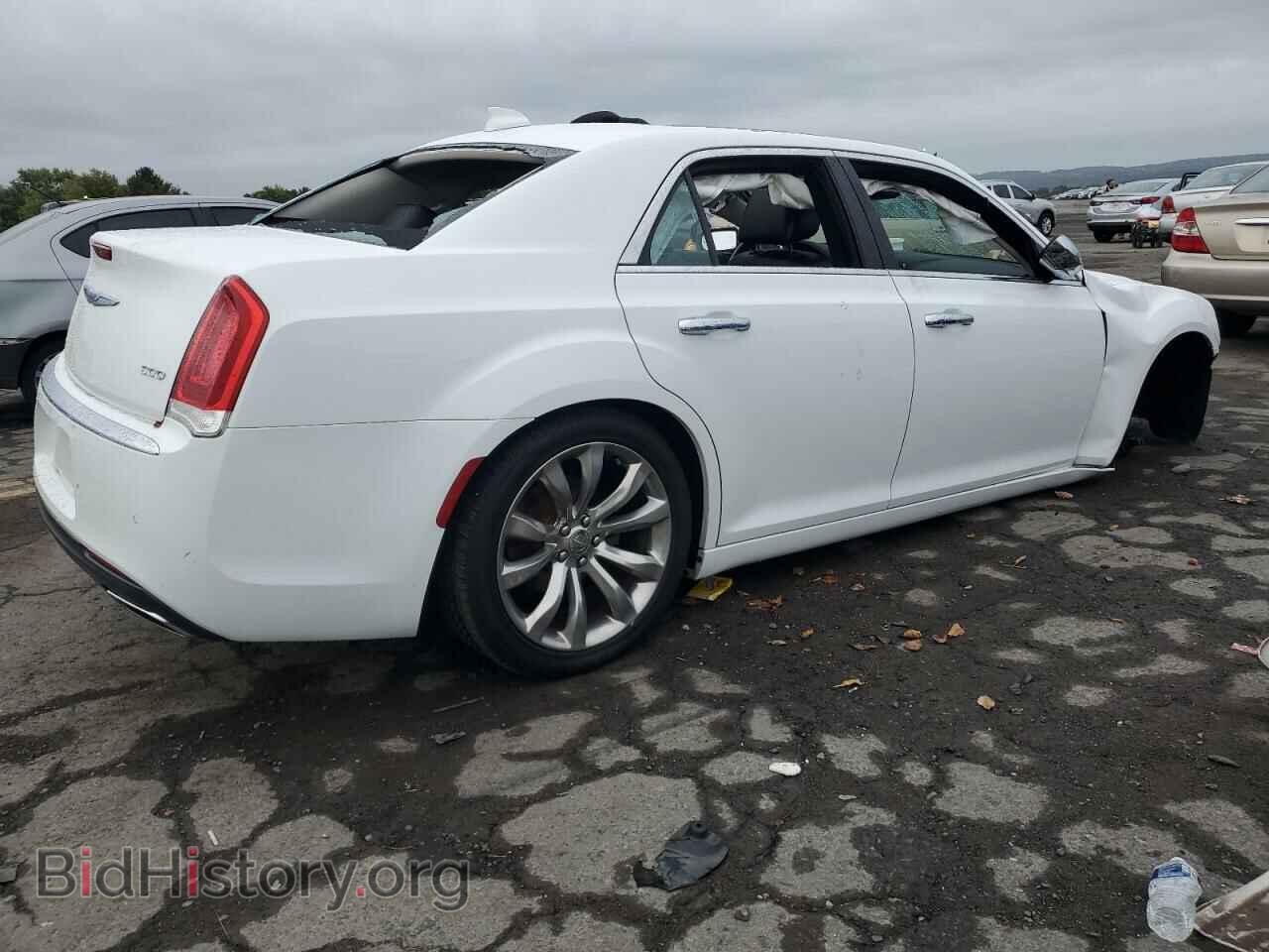 2018 CHRYSLER 300 - VIN: 2C3CCAEGXJH211207 - Фото 3