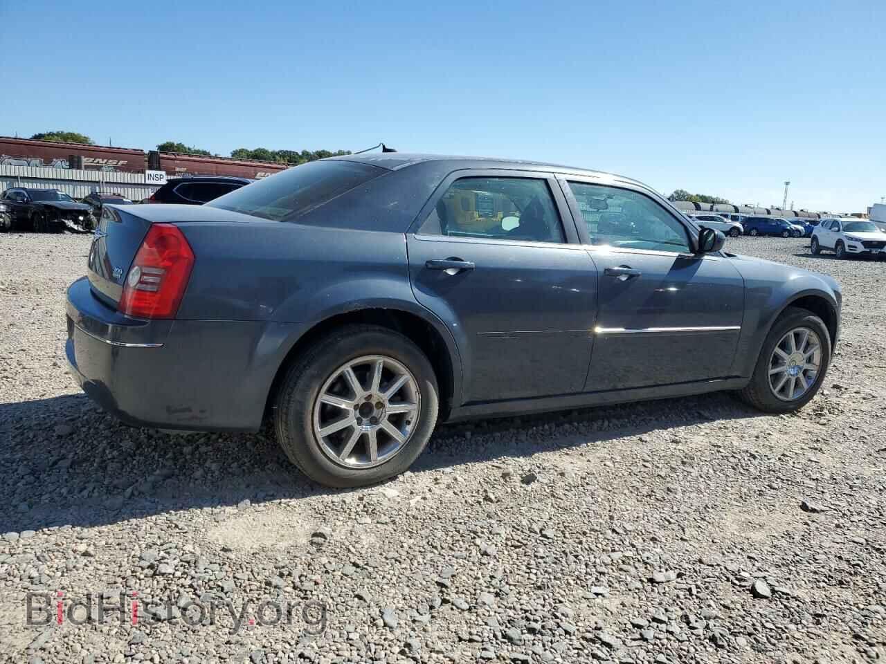 2008 CHRYSLER 300 - VIN: 2C3KK53G18H148713 - Фото 3
