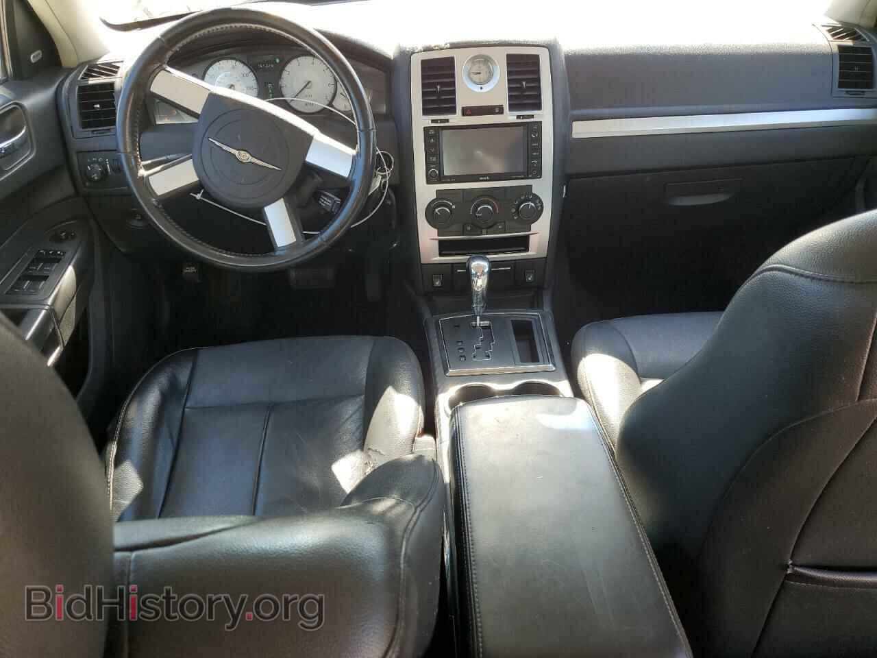 2008 CHRYSLER 300 - VIN: 2C3KK53G18H148713 - Фото 8