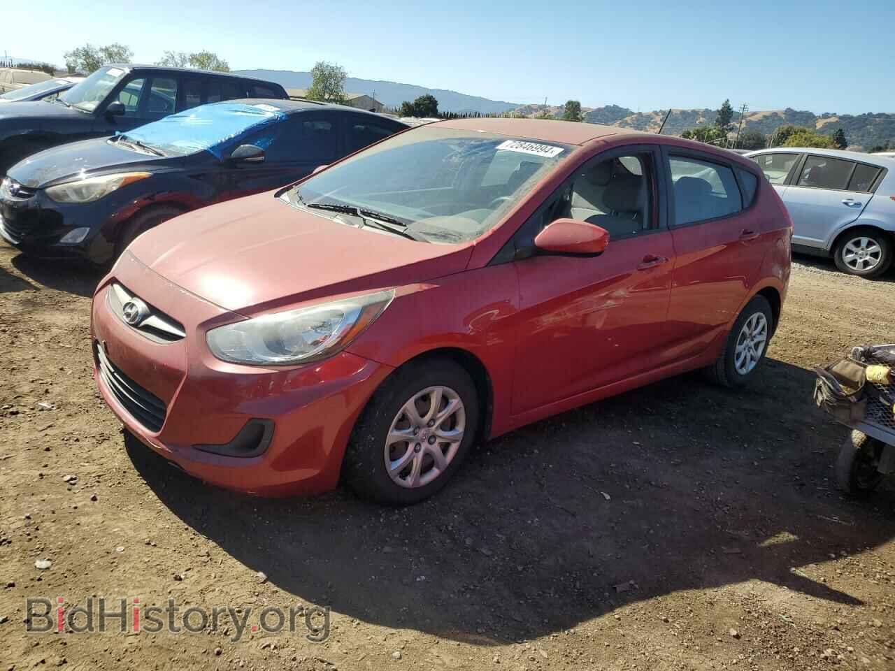 Фотография KMHCT5AE5DU136498 - HYUNDAI ACCENT 2013