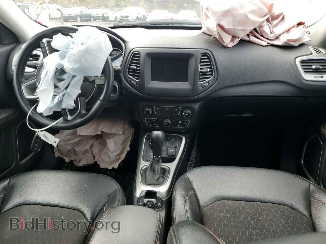 2019 JEEP COMPASS - VIN: 3C4NJDBB3KT593948 - Фото 8