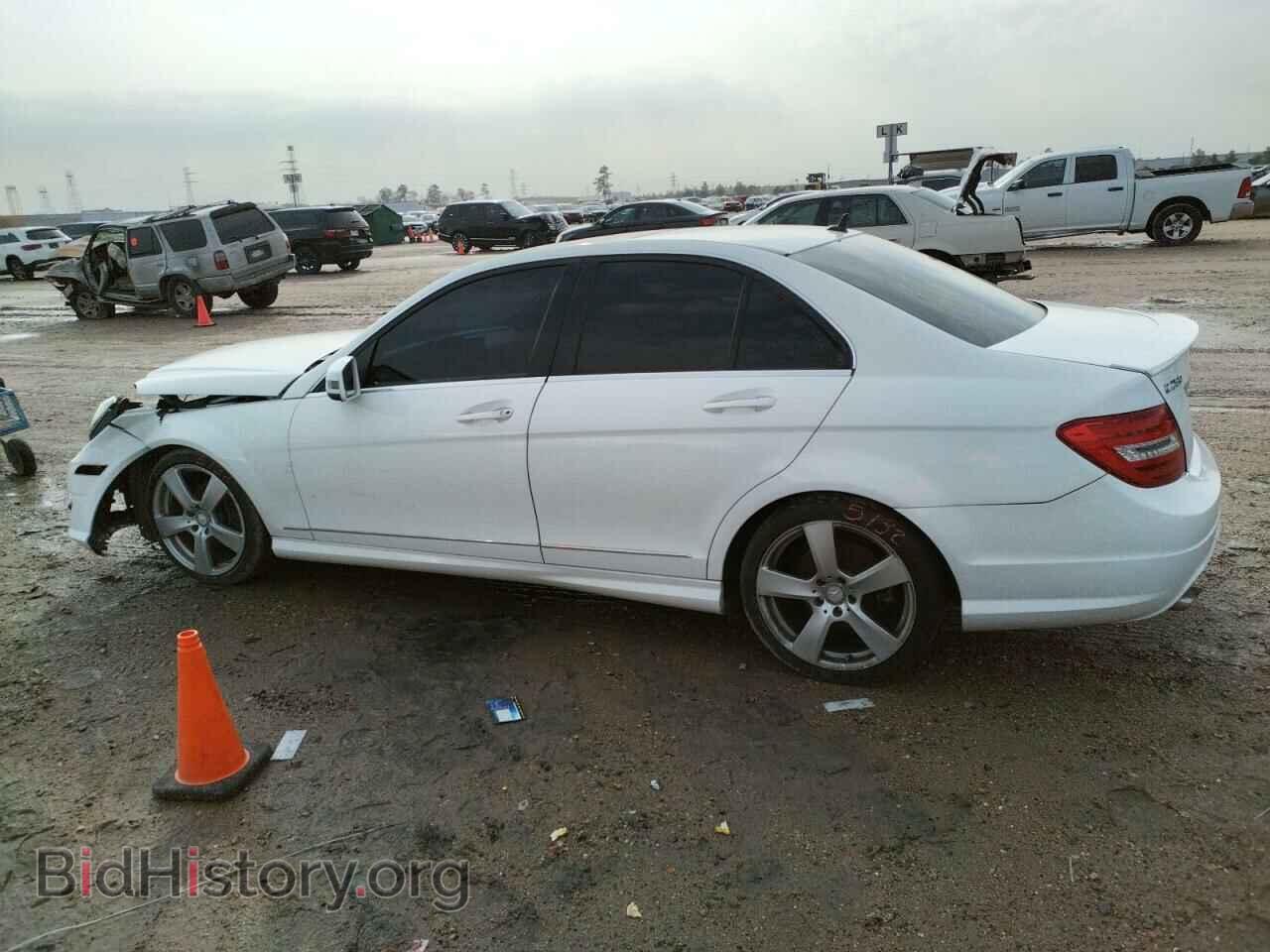 2014 MERCEDES-BENZ C-CLASS - VIN: WDDGF4HB7EA966184 - Фото 2