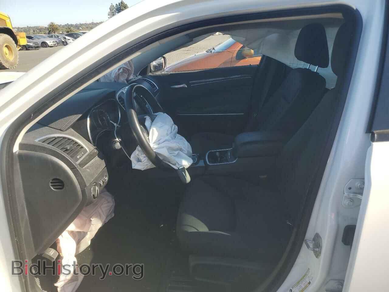 2021 CHRYSLER 300 - VIN: 2C3CCAAG3MH609255 - Фото 7