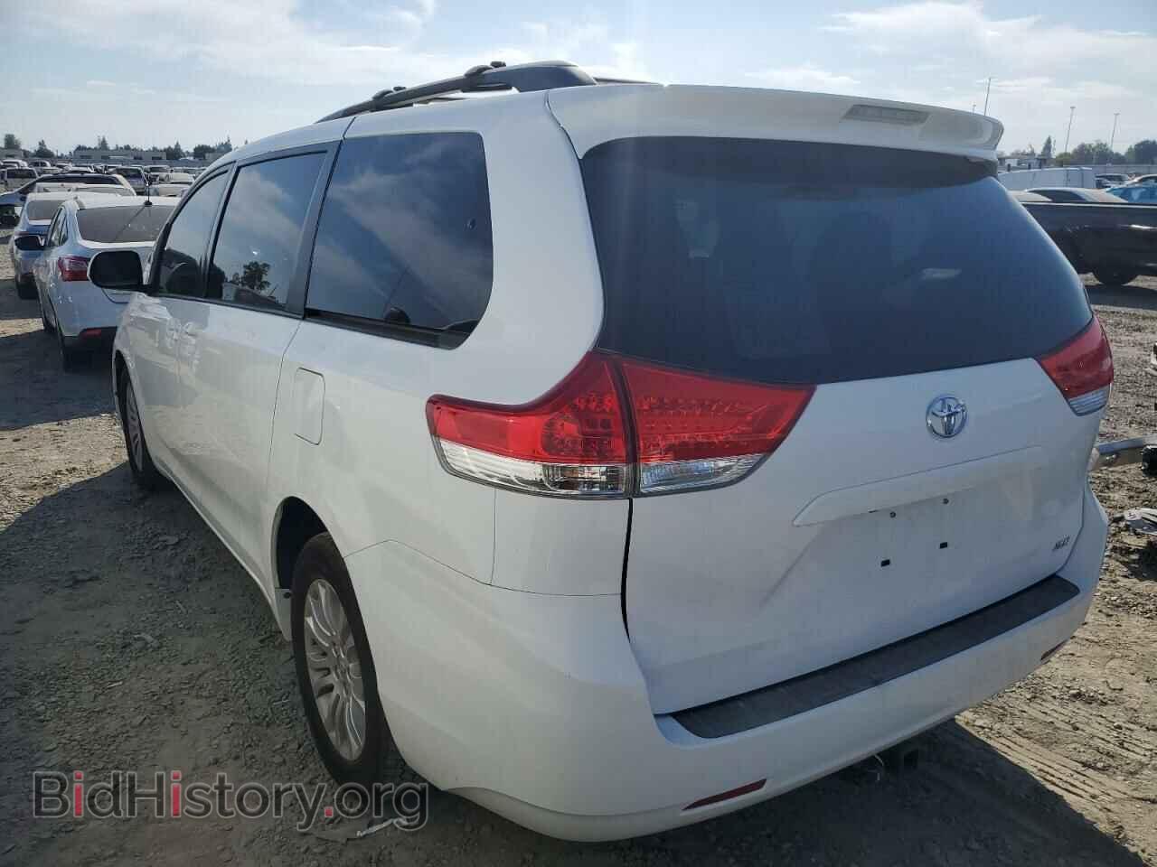 2013 TOYOTA All Models - VIN: 5TDYK3DC9DS384821 - Фото 2