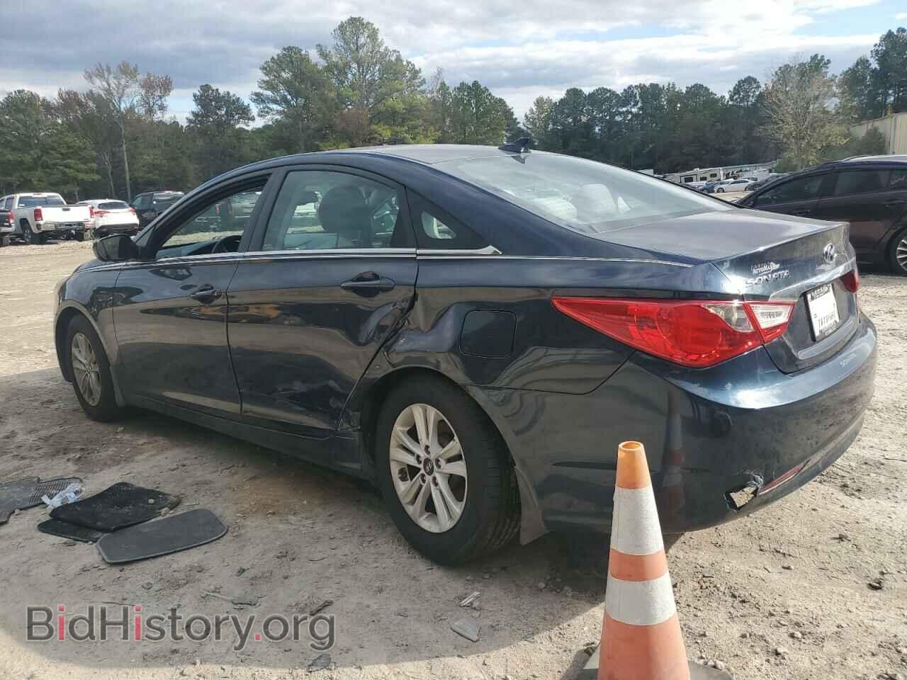 2013 HYUNDAI SONATA - VIN: 5NPEB4ACXDH690879 - Фото 2