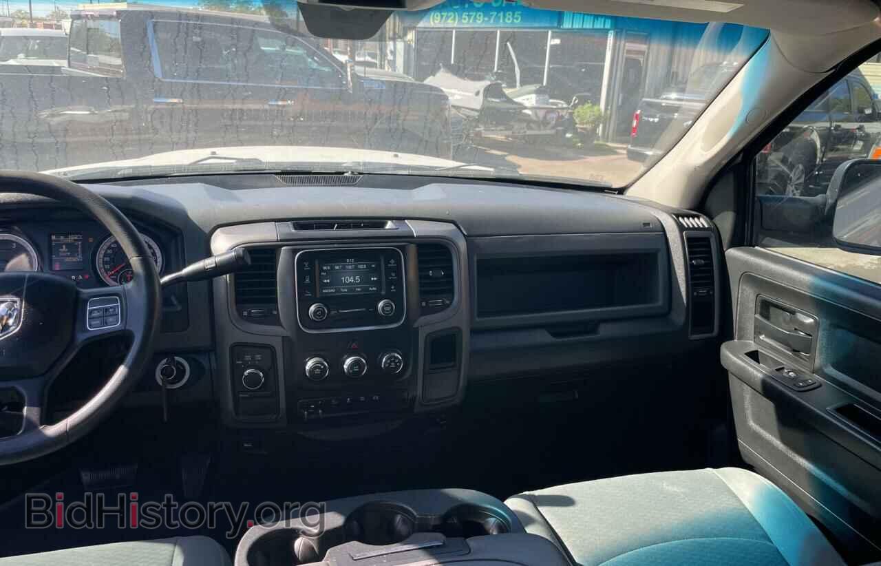 2018 RAM All Models - VIN: 3C6UR5CL5JG379849 - Фото 9