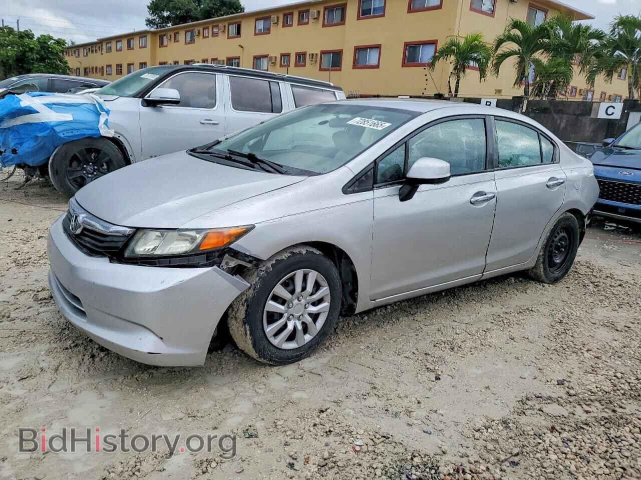 Photo 2HGFB2F56CH303742 - HONDA CIVIC 2012