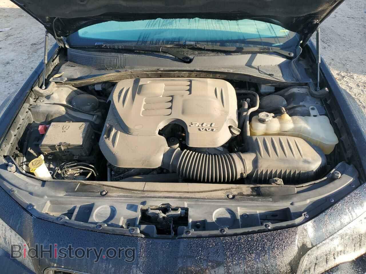 2019 CHRYSLER 300 - VIN: 2C3CCAAG7KH602077 - Фото 11