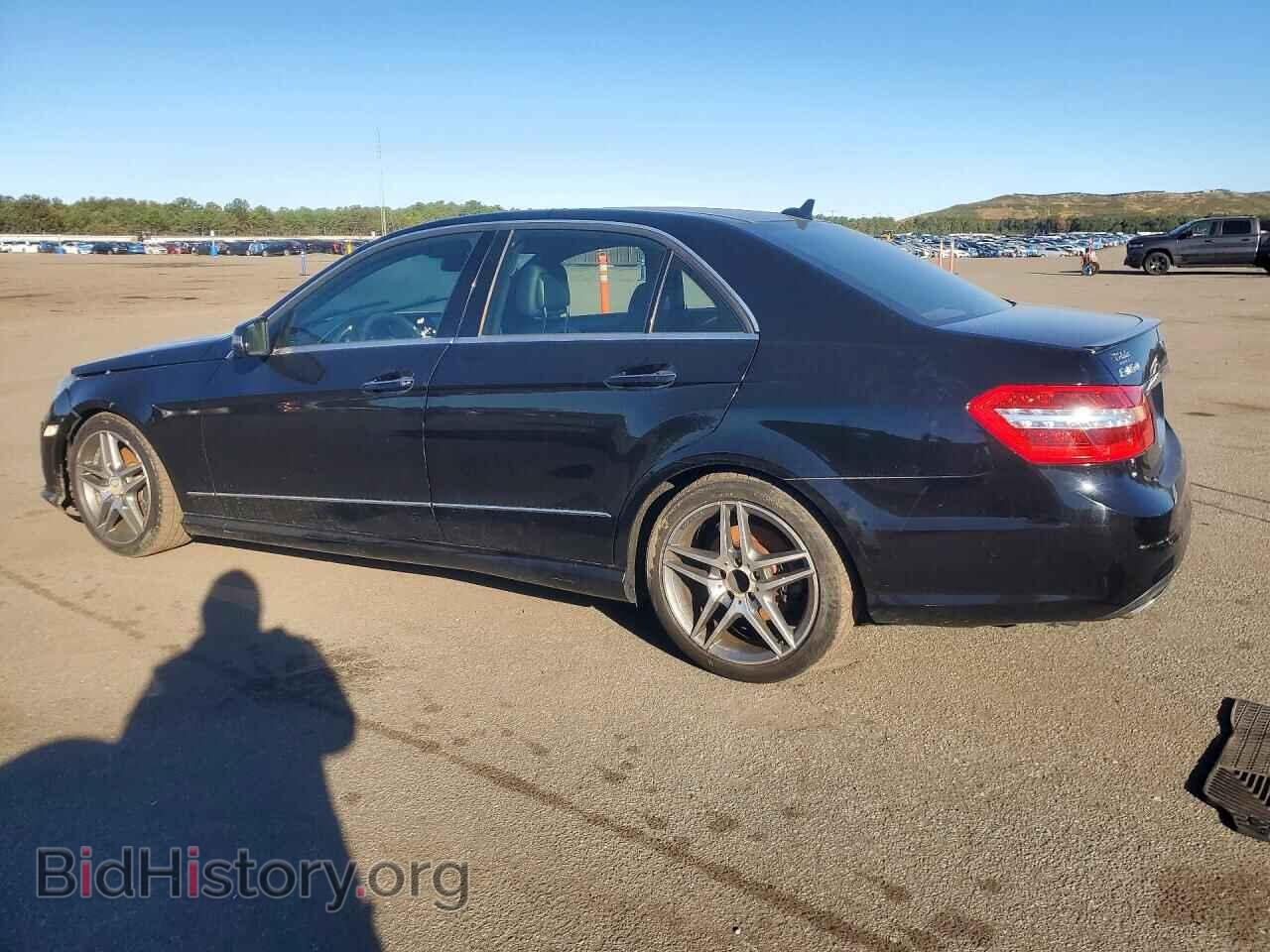 2011 MERCEDES-BENZ E-CLASS - VIN: WDDHF8HBXBA425072 - Photo 2