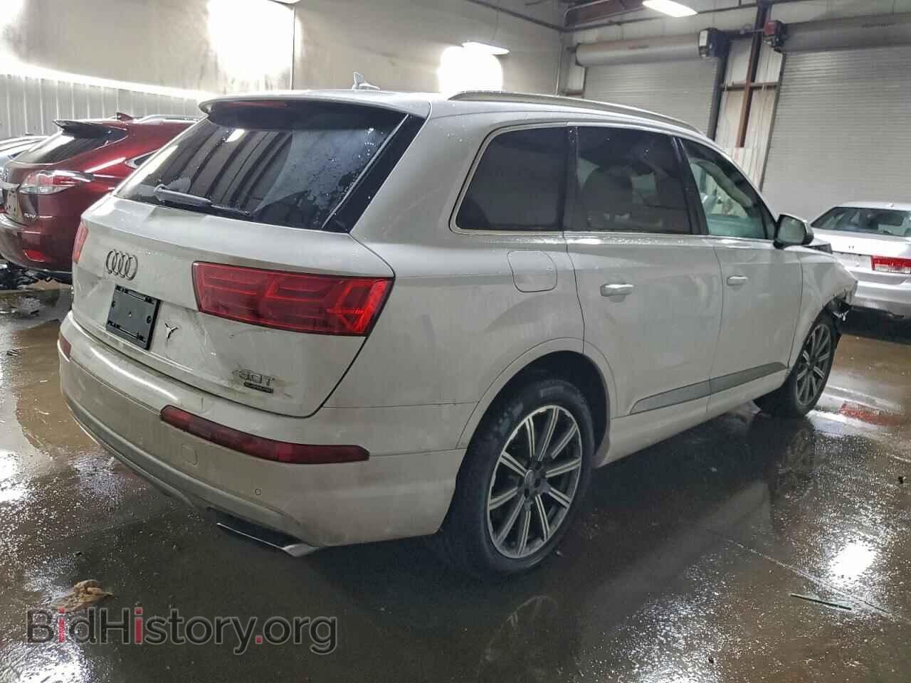 2017 AUDI Q7 - VIN: WA1VAAF77HD028681 - Фото 3