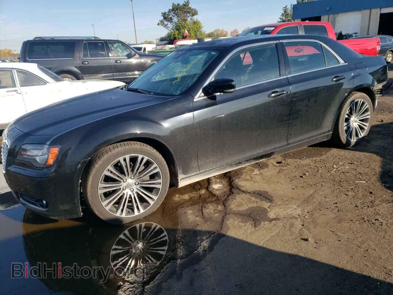 Фотография 2C3CCABG6CH140739 - CHRYSLER 300 2012