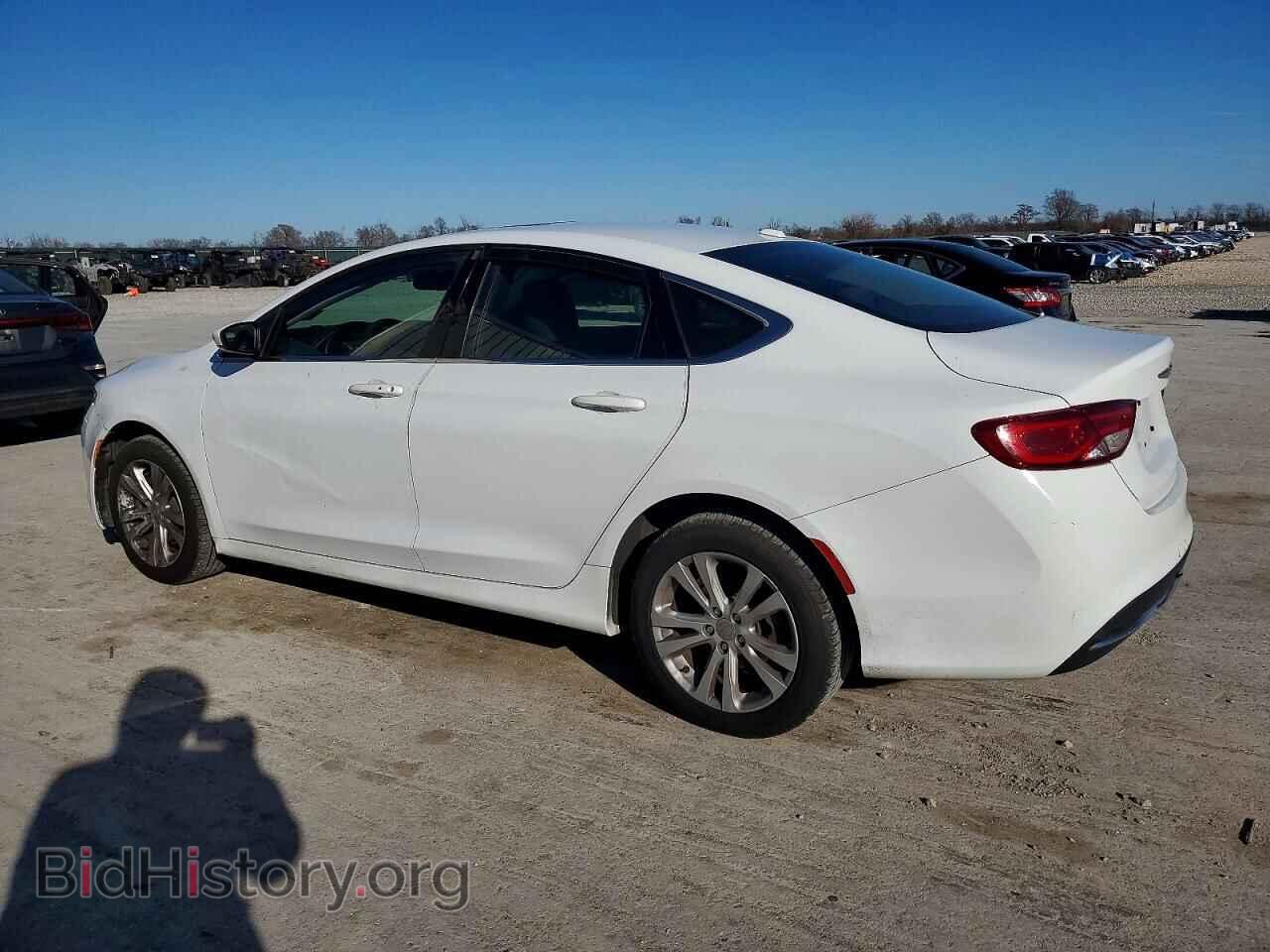 2016 CHRYSLER 200 - VIN: 1C3CCCAB2GN112886 - Фото 2