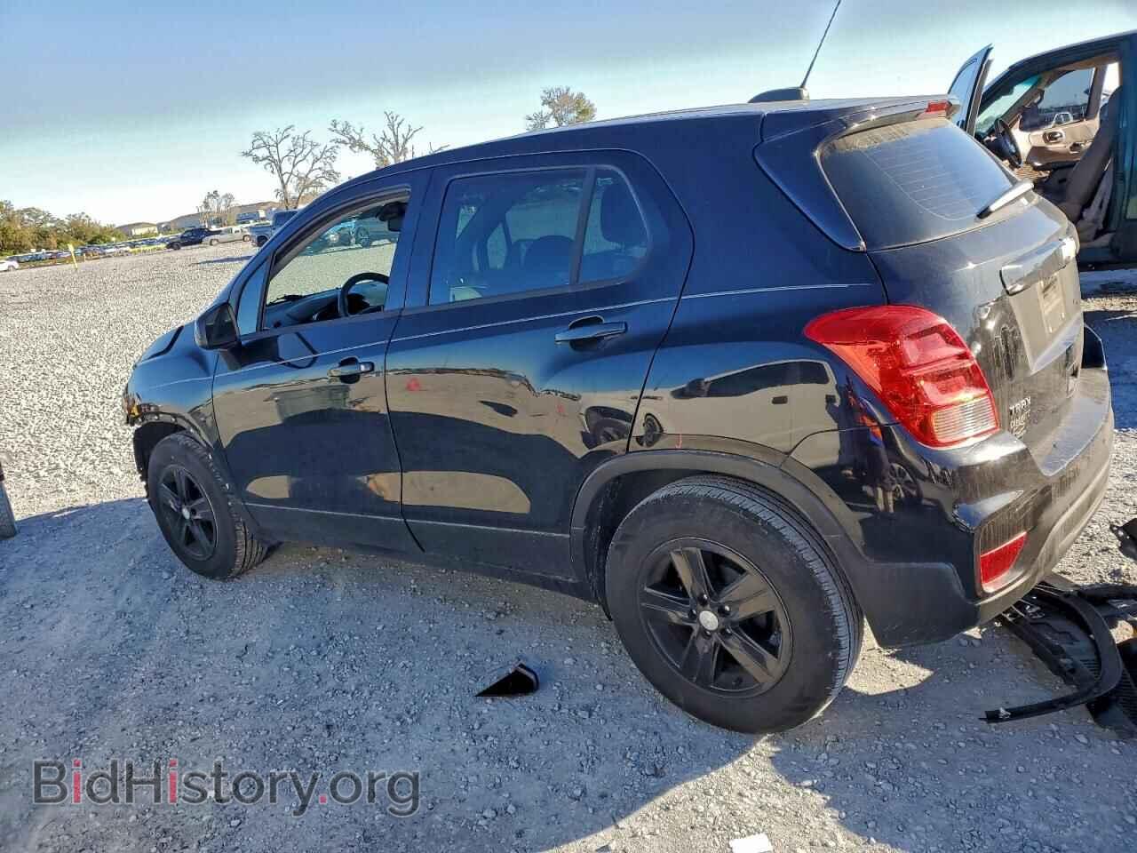 2019 CHEVROLET TRAX - VIN: 3GNCJKSB3KL372546 - Фото 2