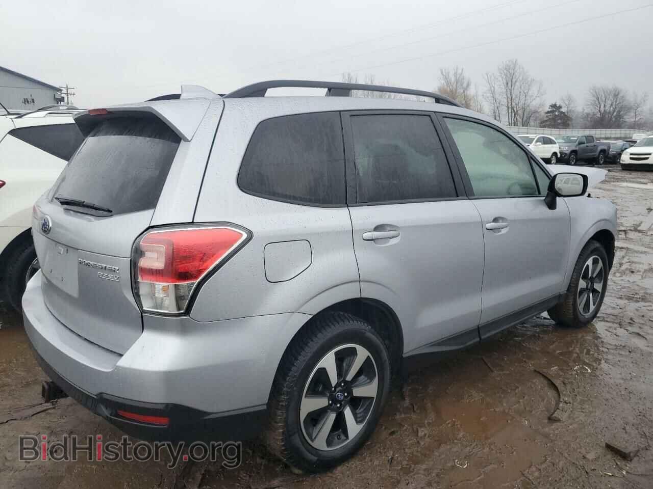 2017 SUBARU FORESTER - VIN: JF2SJAEC4HH403010 - Фото 3