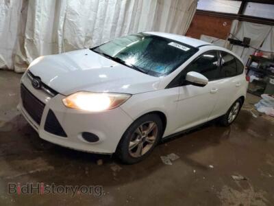 2014 Ford FOCUS SE, white — VIN 1FADP3K21EL325345, Copart