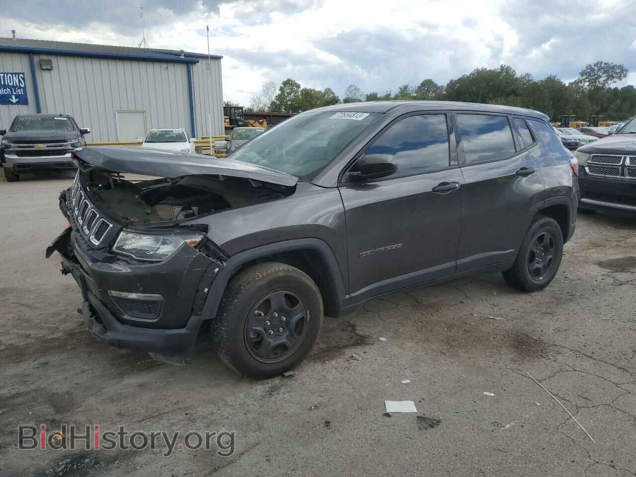 Фотография 3C4NJCAB0HT647551 - JEEP COMPASS 2017