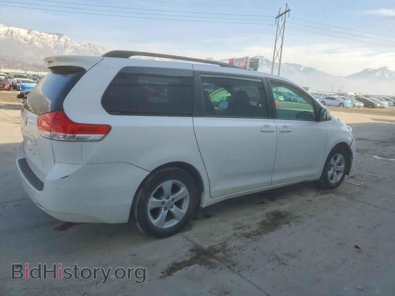 2012 TOYOTA All Models - VIN: 5TDKK3DC9CS235538 - Фото 3