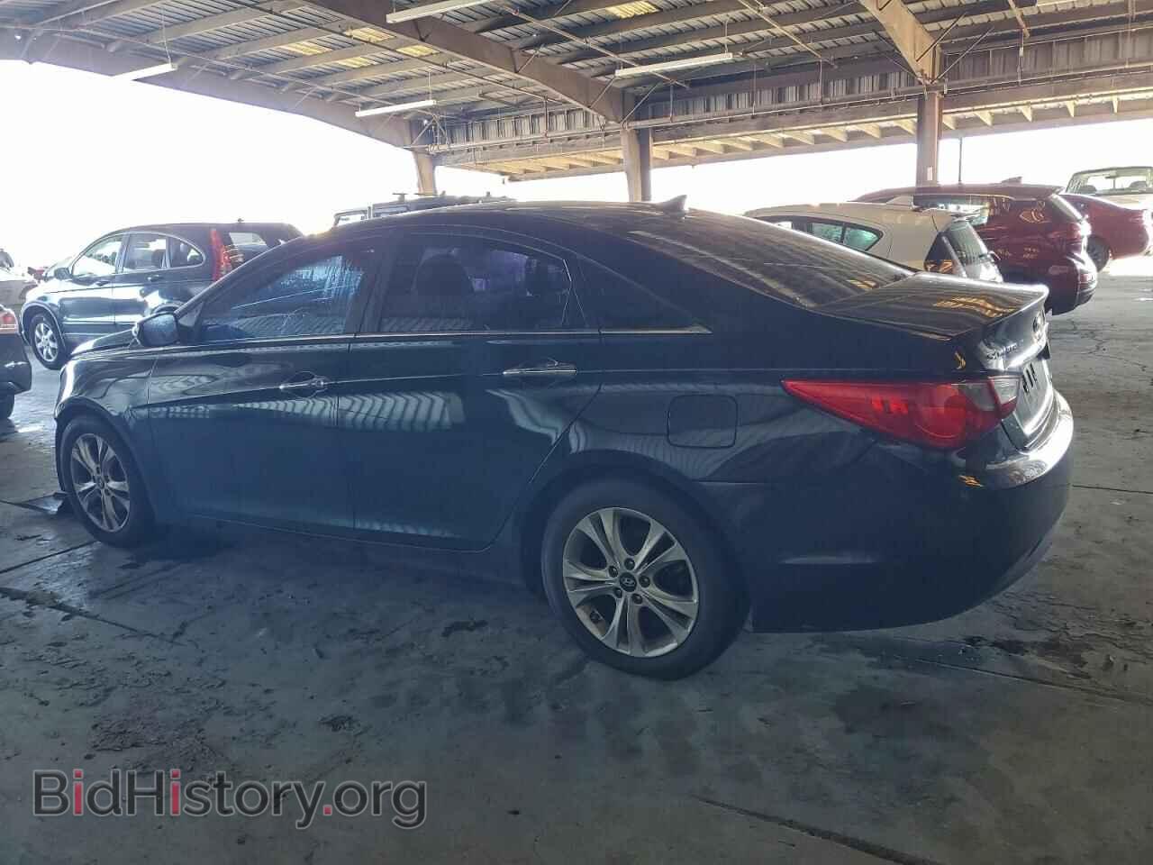 2013 HYUNDAI SONATA - VIN: 5NPEC4ACXDH504111 - Фото 2