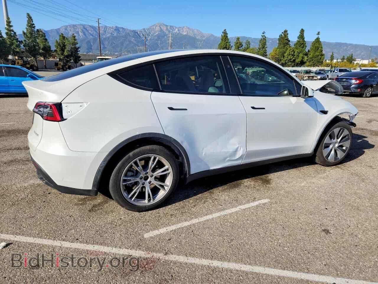 2023 TESLA MODEL Y - VIN: 7SAYGDEDXPF977551 - Фото 3