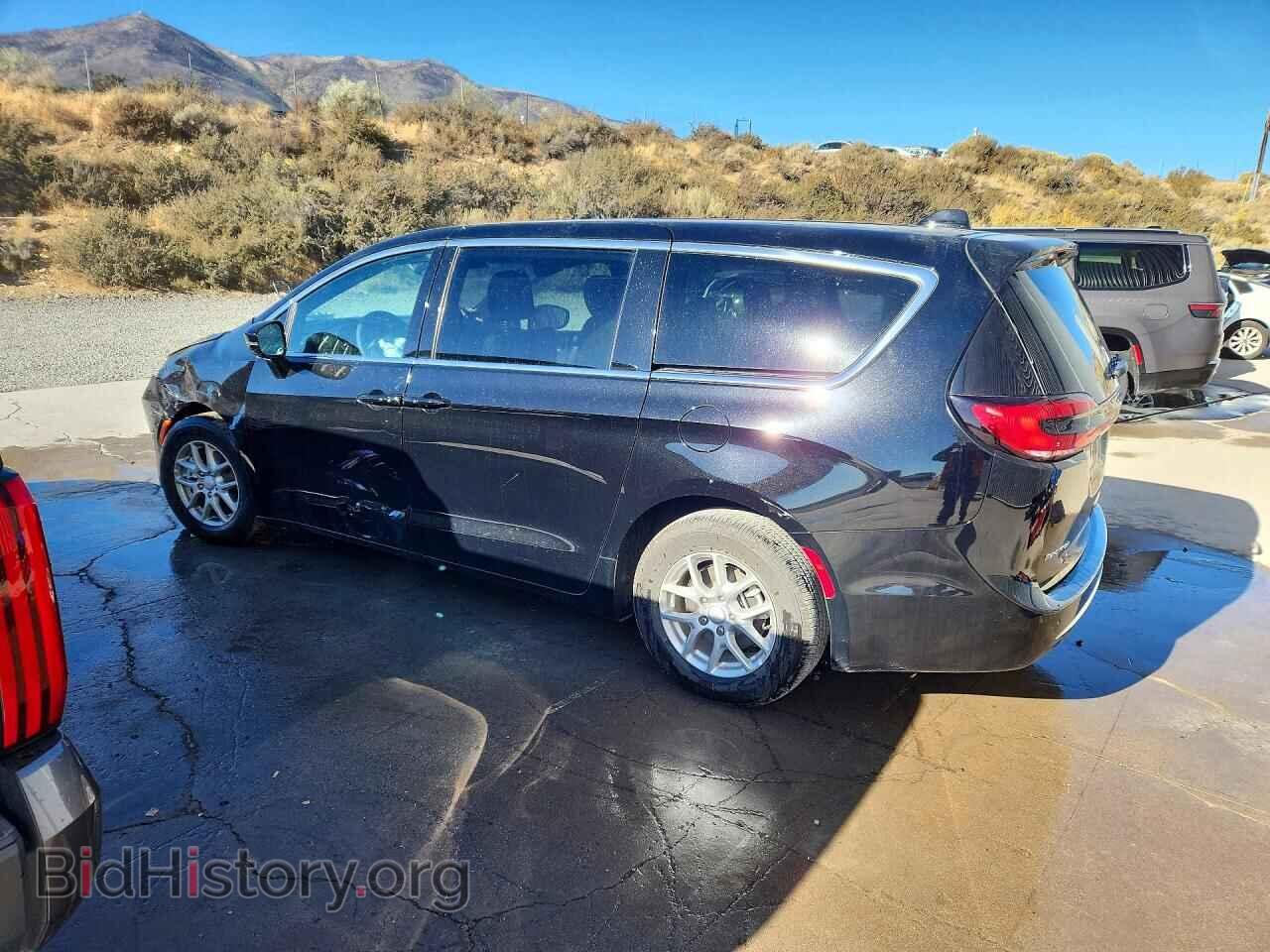 2027 CHRYSLER PACIFICA - VIN: 2C4RC1BG0VR562962 - Photo 2