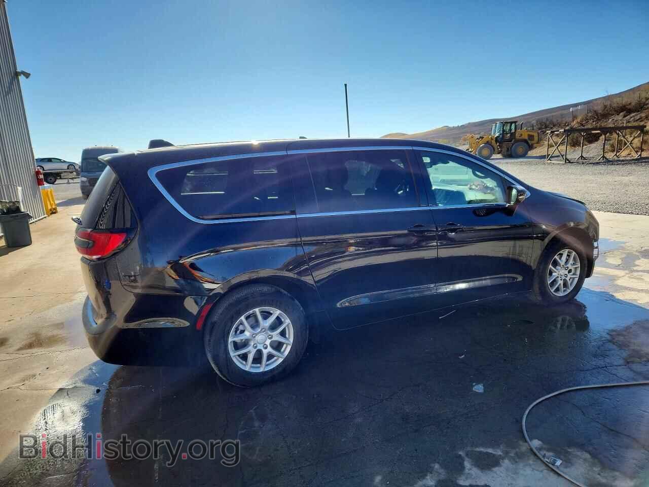 2027 CHRYSLER PACIFICA - VIN: 2C4RC1BG0VR562962 - Photo 3