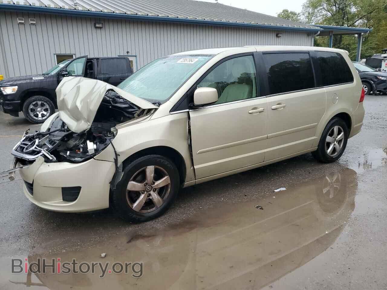 Photo 2V4RW3D17AR227323 - VOLKSWAGEN ROUTAN 2010