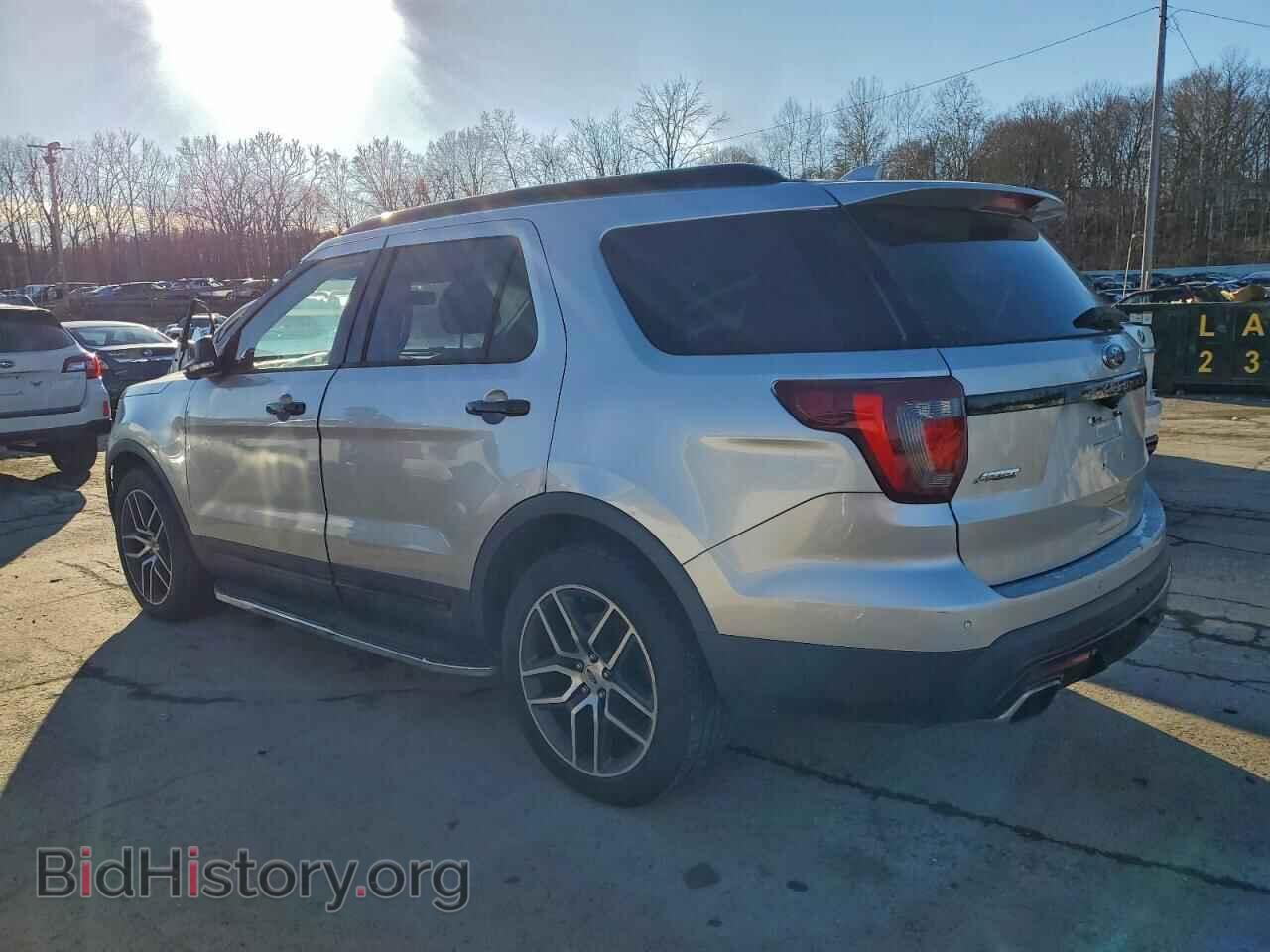 2016 FORD EXPLORER - VIN: 1FM5K8GT5GGC52340 - Фото 2