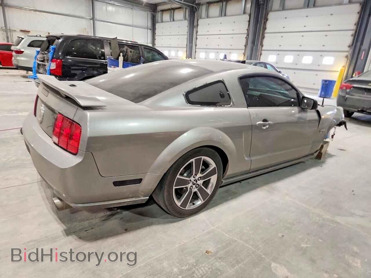 2008 FORD MUSTANG - VIN: 1ZVHT82H585133876 - Фото 3