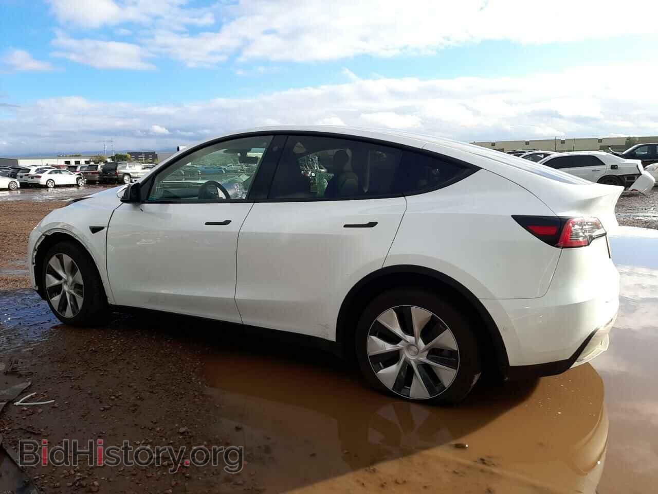 2022 TESLA MODEL Y - VIN: 7SAYGDEE6NF365417 - Фото 2