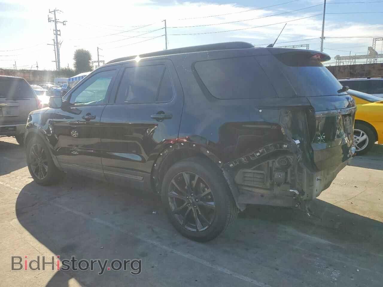 2018 FORD EXPLORER - VIN: 1FM5K7D82JGB56943 - Photo 2