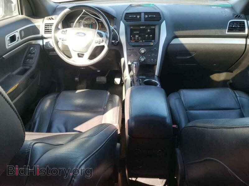2012 Ford EXPLORER (VIN 1FMHK8D80CGA43577) — фото 8 из 13