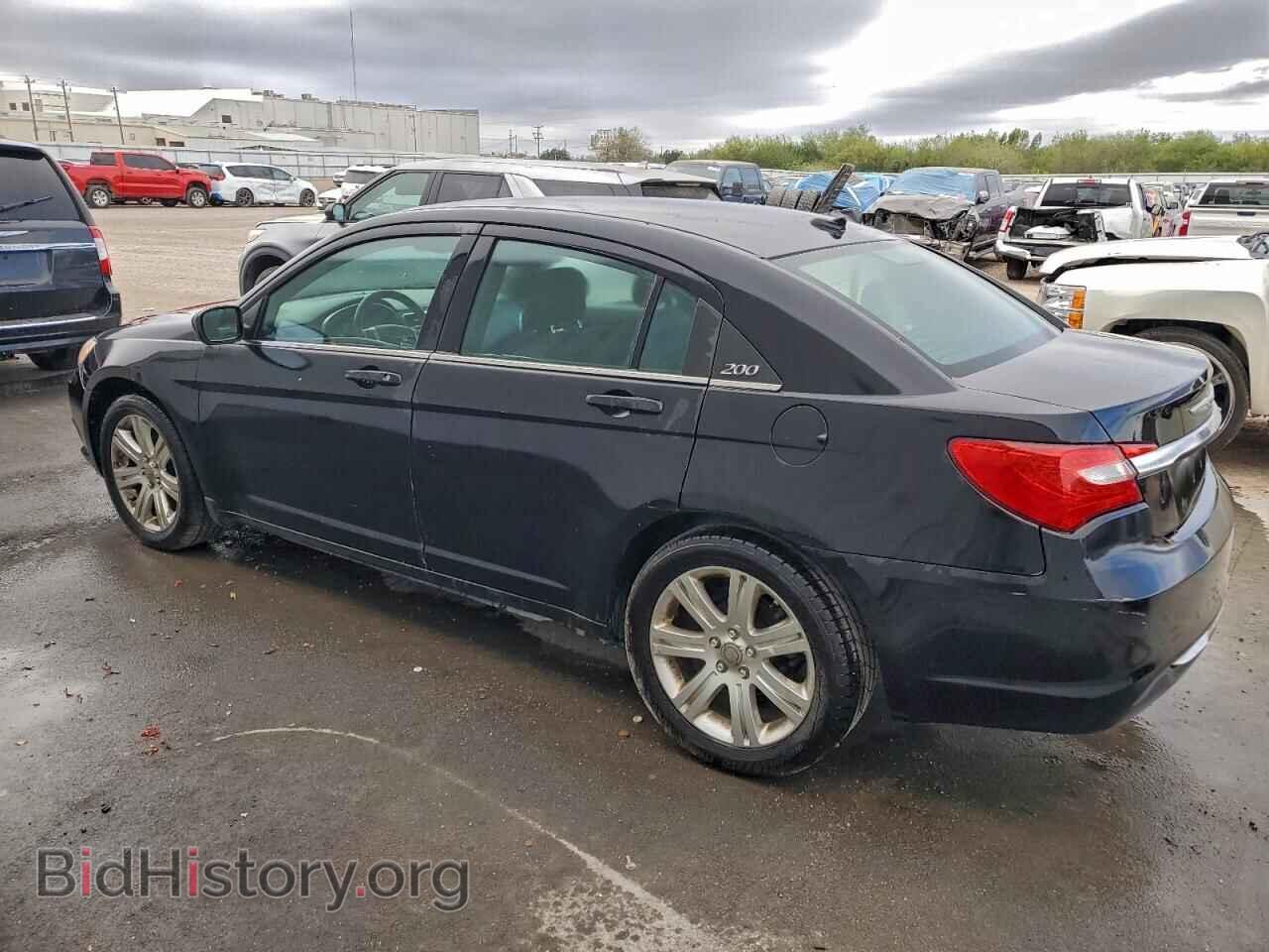 2013 CHRYSLER 200 - VIN: 1C3CCBBB8DN595871 - Photo 2