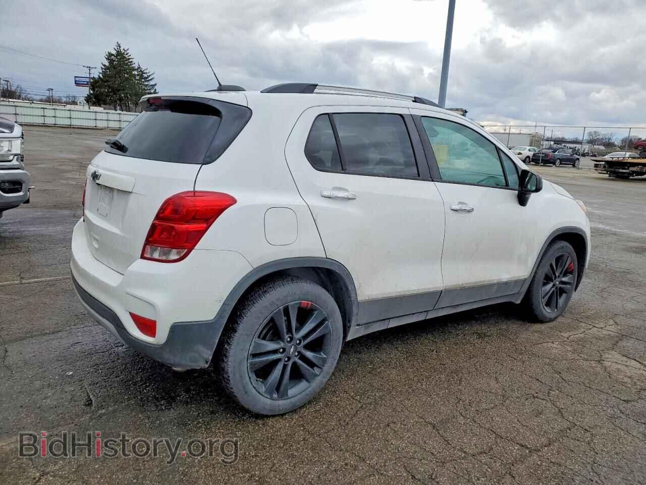 2018 CHEVROLET TRAX - VIN: 3GNCJLSB8JL406145 - Фото 3