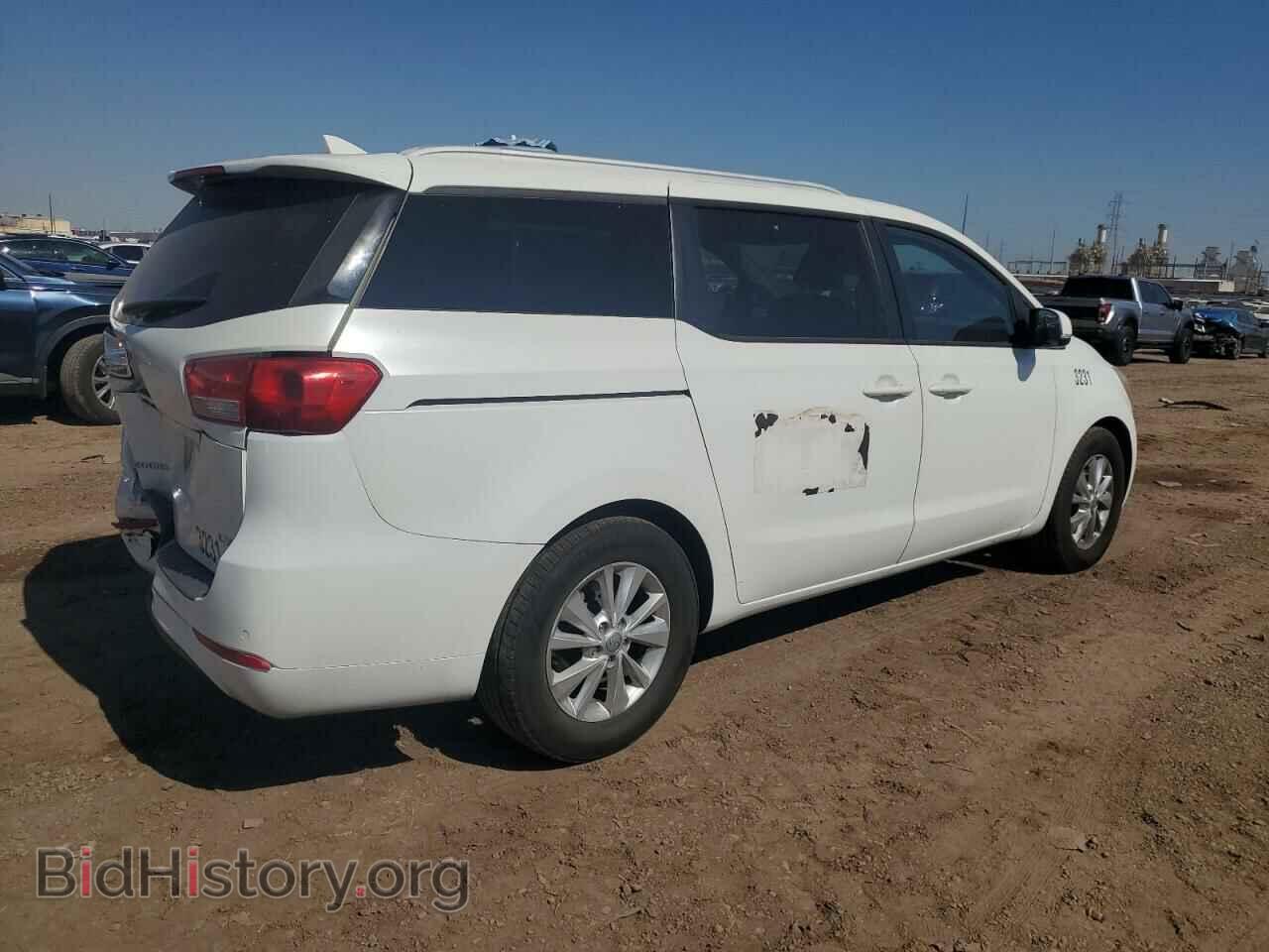 2015 KIA All Models - VIN: KNDMB5C12F6033231 - Фото 3