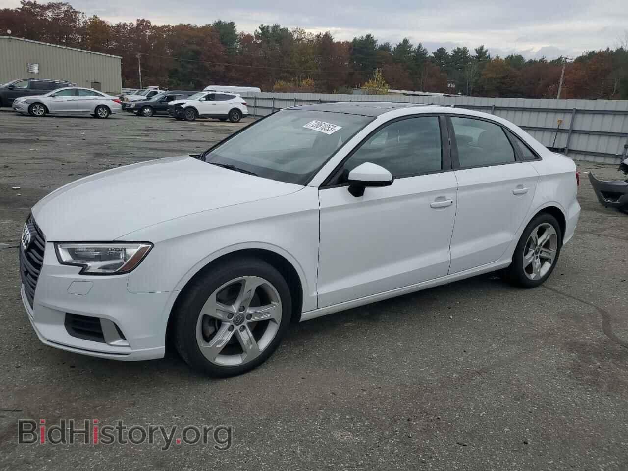 Фотография WAUB8GFF6H1015661 - AUDI A3 2017