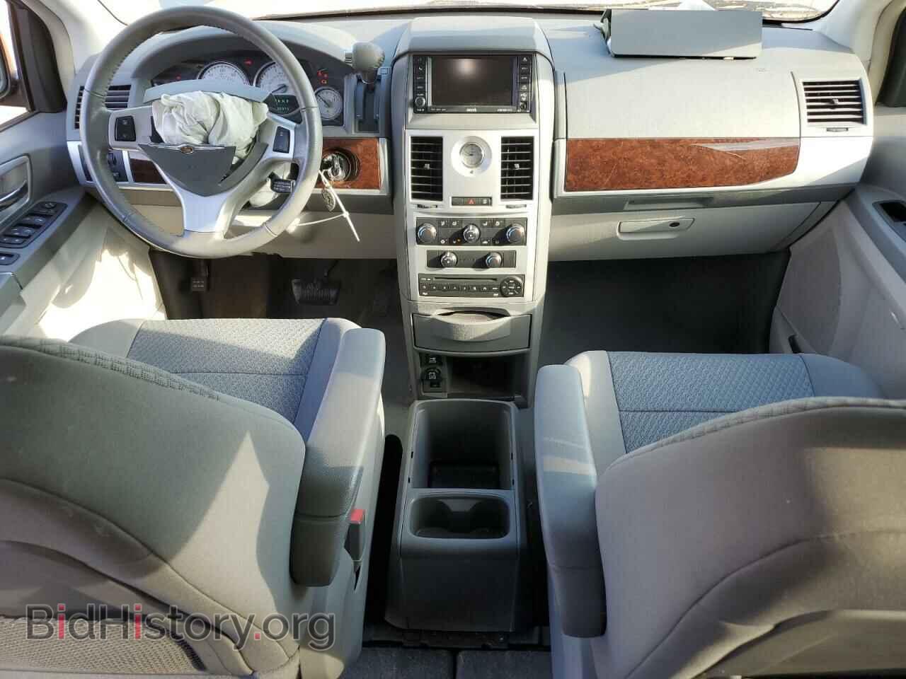 2010 CHRYSLER MINIVAN - VIN: 2A4RR5DX9AR472622 - Фото 8