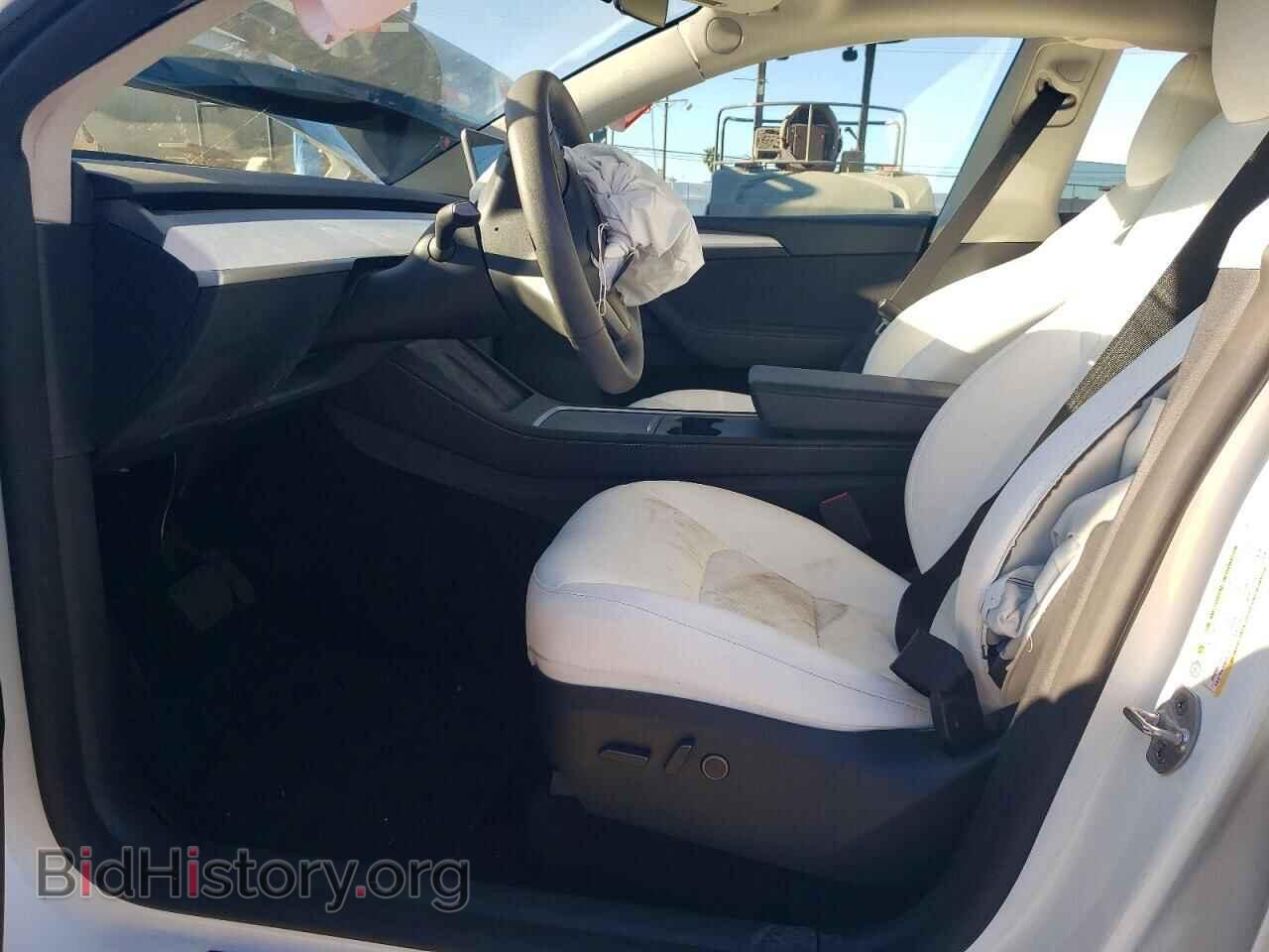 2024 TESLA MODEL Y - VIN: 7SAYGDED8RF120518 - Фото 7
