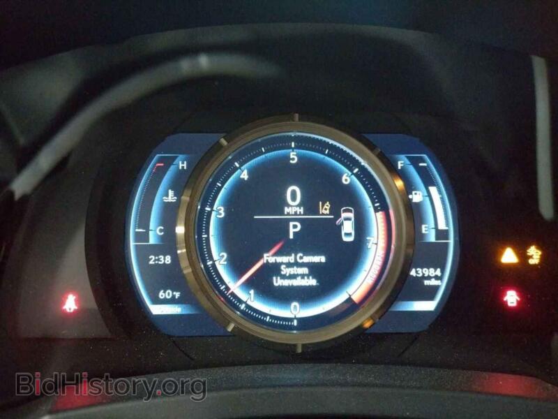 2017 Lexus IS (VIN JTHCE1D27H5014605) — фото 9 из 13