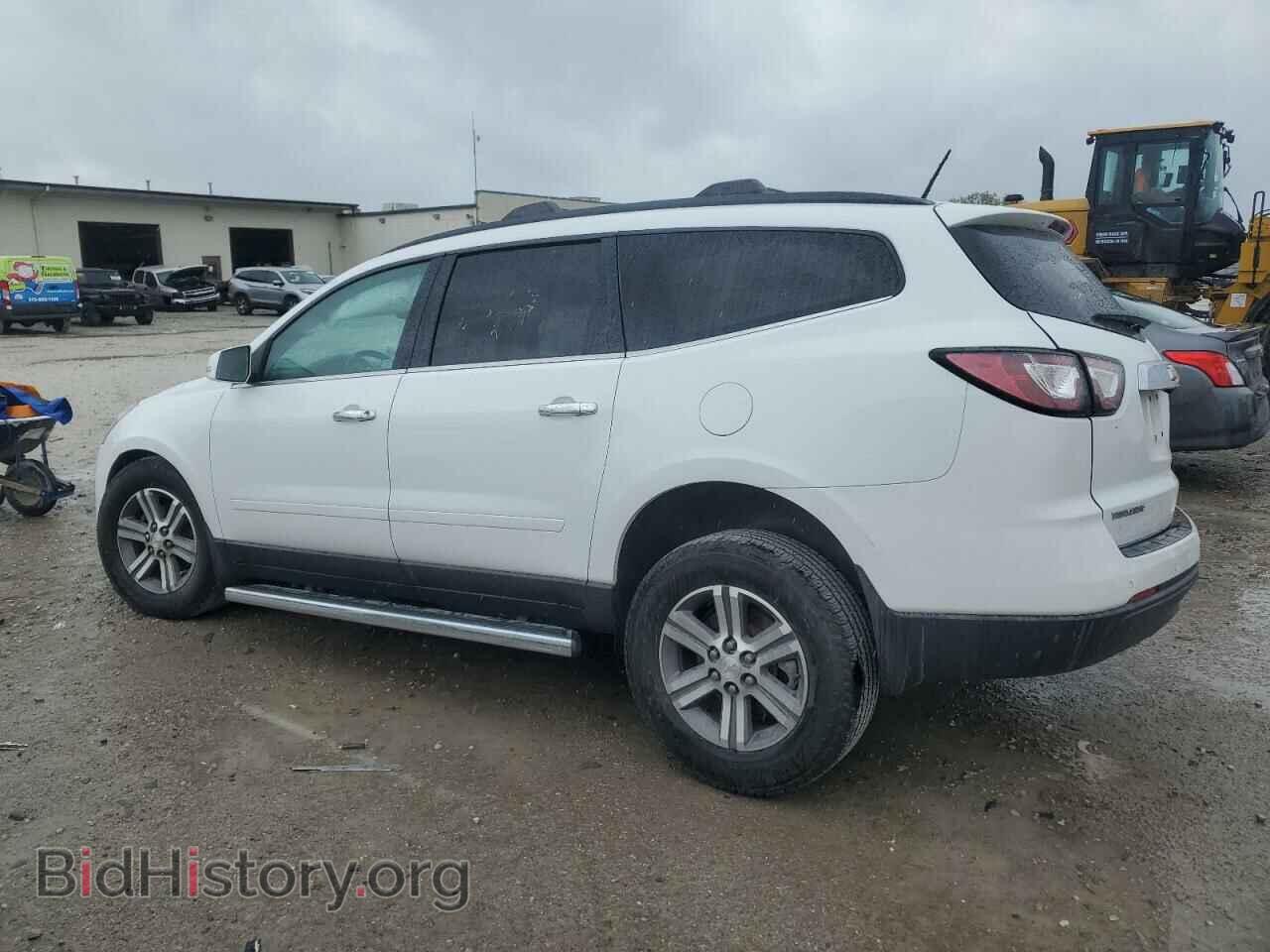 2017 CHEVROLET TRAVERSE - VIN: 1GNKRGKD3HJ193846 - Фото 2
