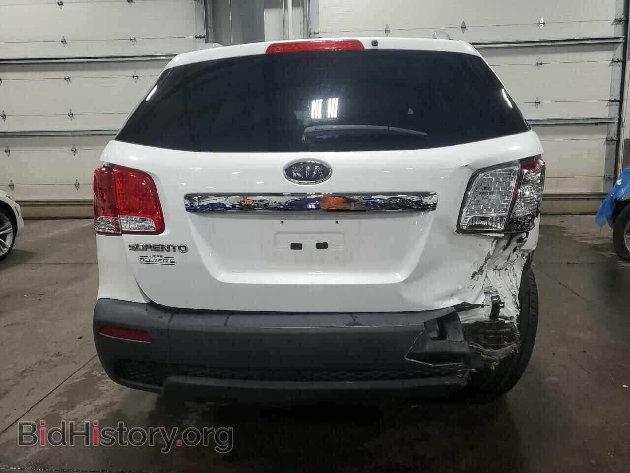 2011 KIA SORENTO - VIN: 5XYKTDA21BG096659 - Фото 6
