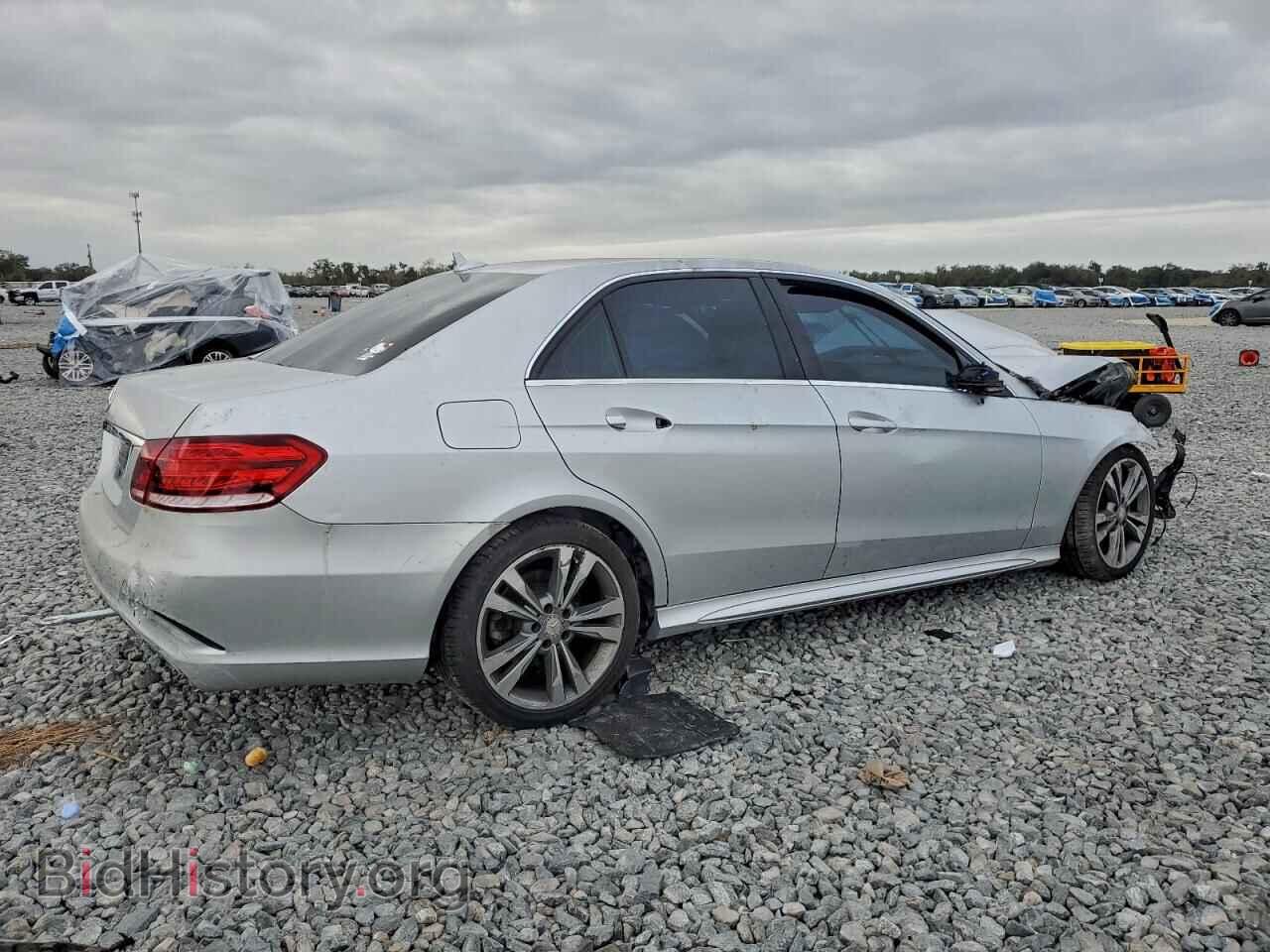 2014 MERCEDES-BENZ E-CLASS - VIN: WDDHF5KB7EA884667 - Фото 3