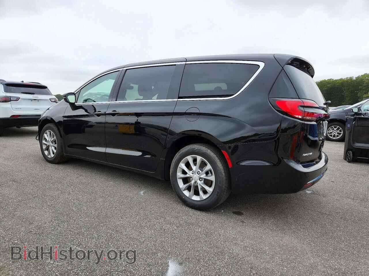 2027 CHRYSLER PACIFICA - VIN: 2C4RC1GG7VR608408 - Photo 2