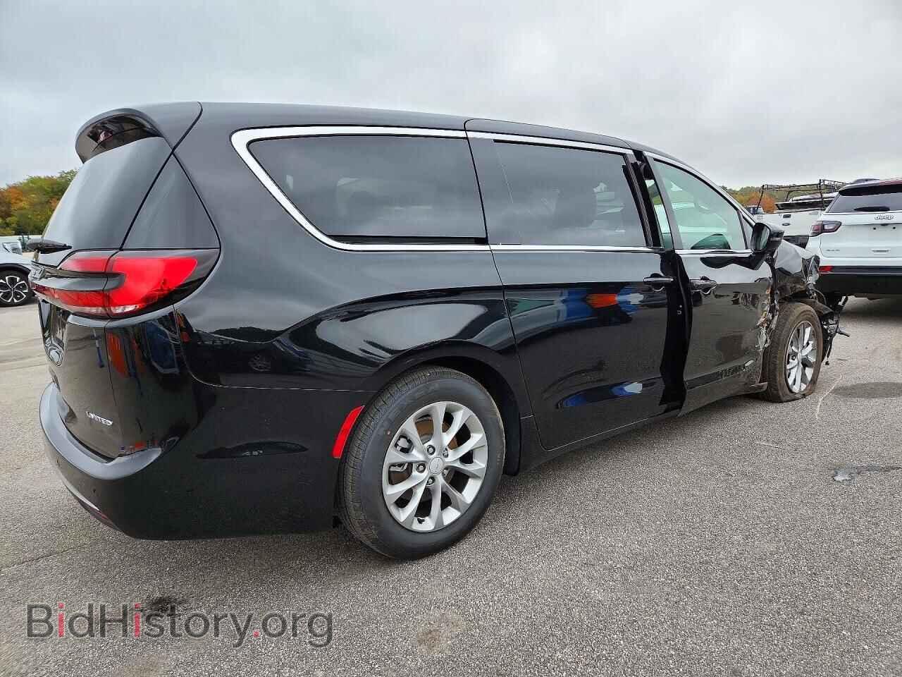 2027 CHRYSLER PACIFICA - VIN: 2C4RC1GG7VR608408 - Photo 3