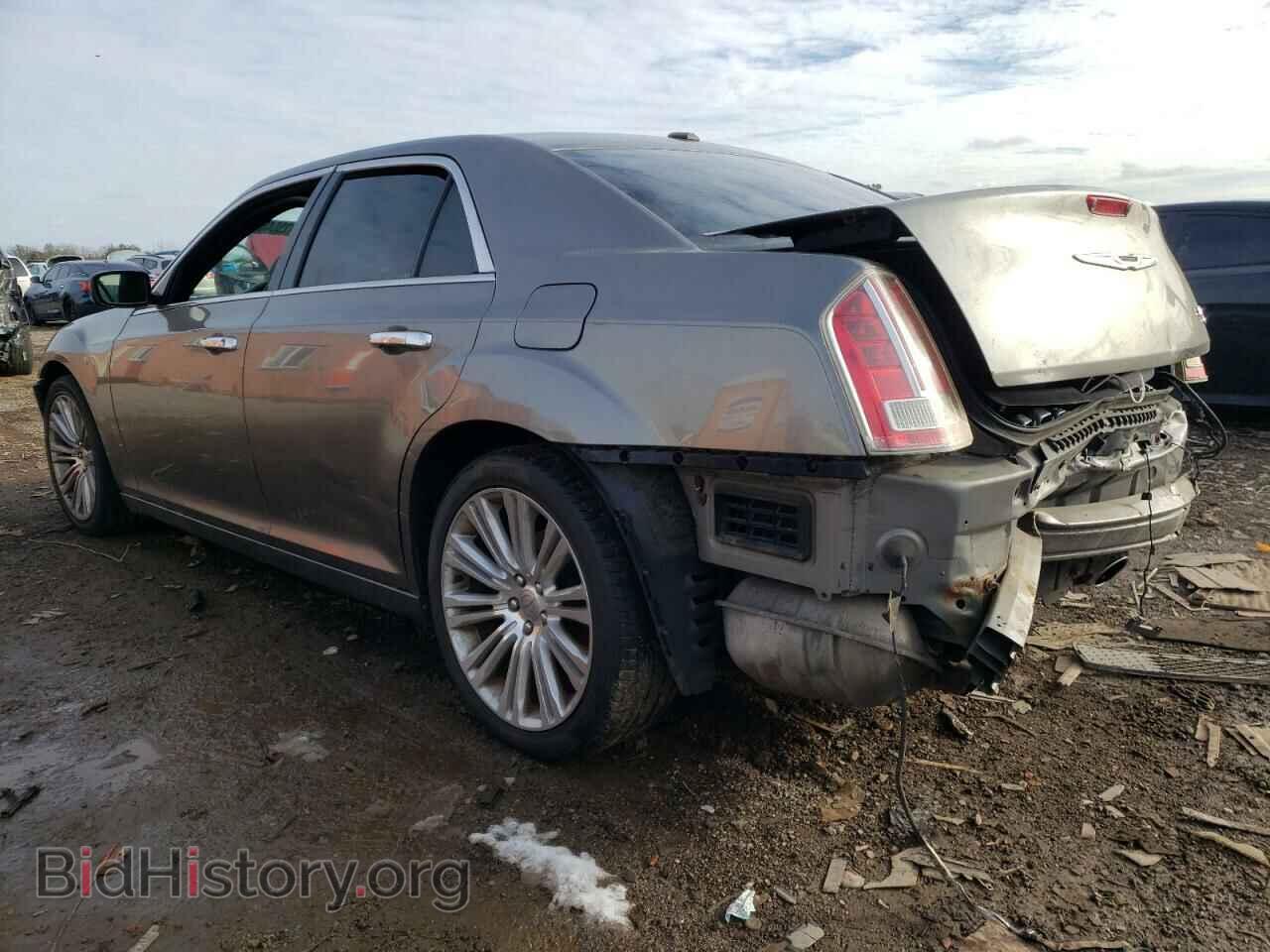 2011 CHRYSLER 300 - VIN: 2C3CA6CT9BH580113 - Фото 2